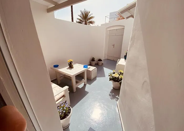 Odysseas Traditional House Mesariá